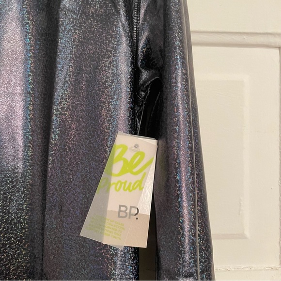 Iridescent Turtleneck NWT - Picture 3 of 6